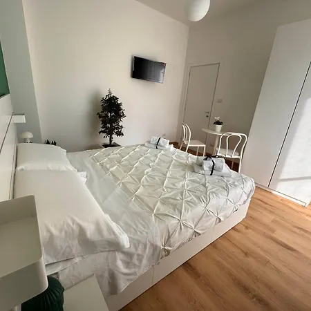 Compare Felice 3* Салерно